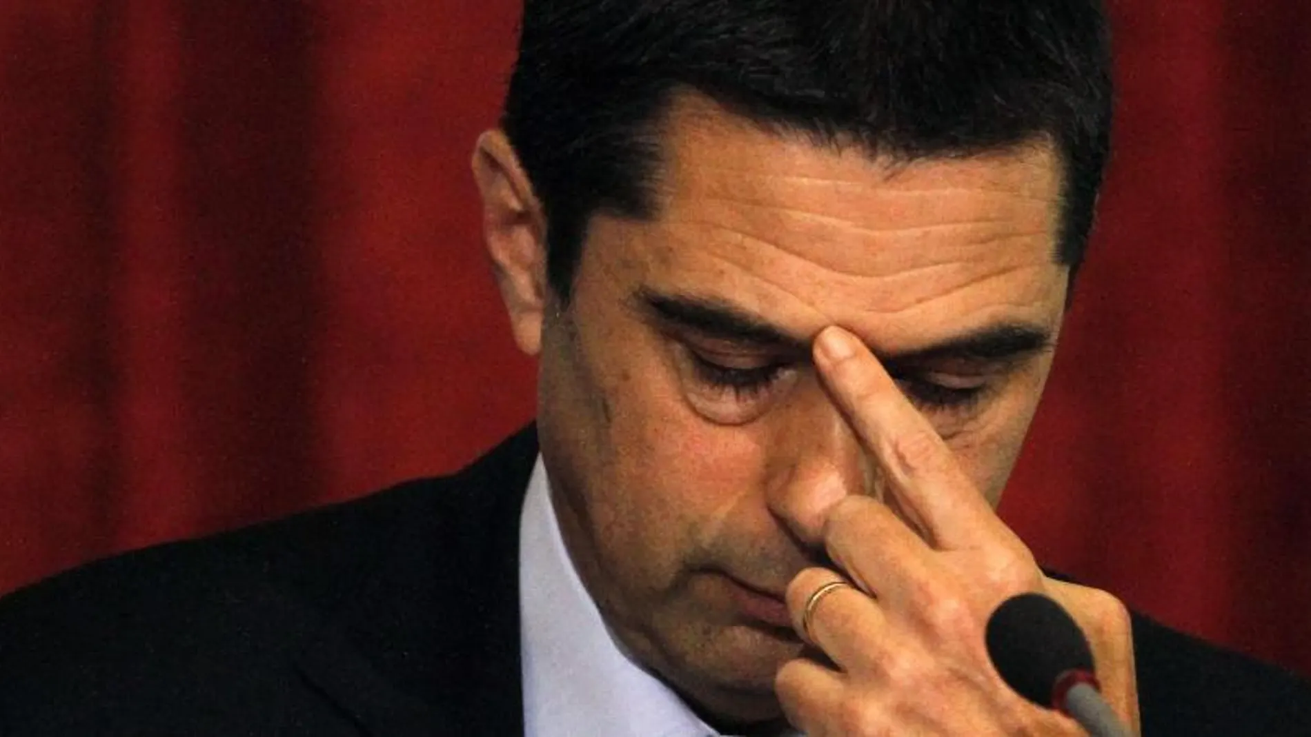 El ministro de Finanzas luso, Vítor Gaspar, se mostró satisfecho por la decisión de los organismos internacionales de flexibilizar sus objetivos de reducción del déficit