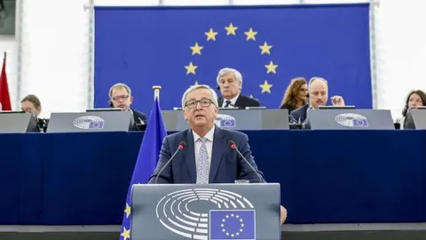 El presidente de la Comisión Europea, Jean-Claude Juncker, preside el debate del estado de la Unión en Eurocámara en Estrasburgo (Francia)