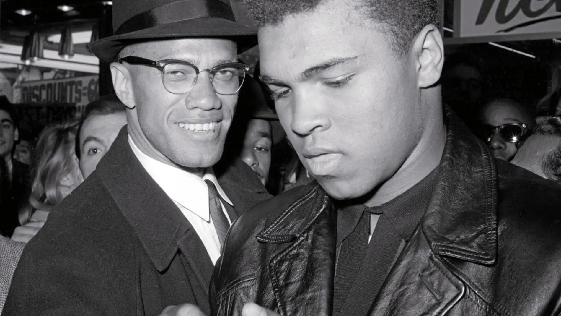 Ali, junto al líder Malcolm X, en Nueva York en 1964