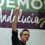 El número dos de Podemos, Íñigo Errejón, en un acto de campaña que tuvo lugar ayer en Granada