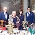 De izquierda a derecha: Guillermo Echevarría, Cuqui, Encarnita Polo y Jaime Martínez-Bordiú en la cena de Nochevieja