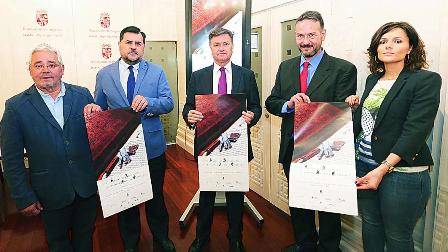 El presidente de la Diputación, Francisco Vázquez, y Gonzalo Jíménez, presentan «El Sinodal de Aguilafuente»