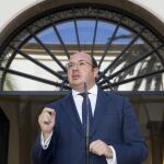 El PP acusa al PSOE de estar detrás de la «felonías» contra el ex presidente Pedro Antonio Sánchez