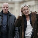 Marine Le Pen con su guardaespaldas, Thierry Legier
