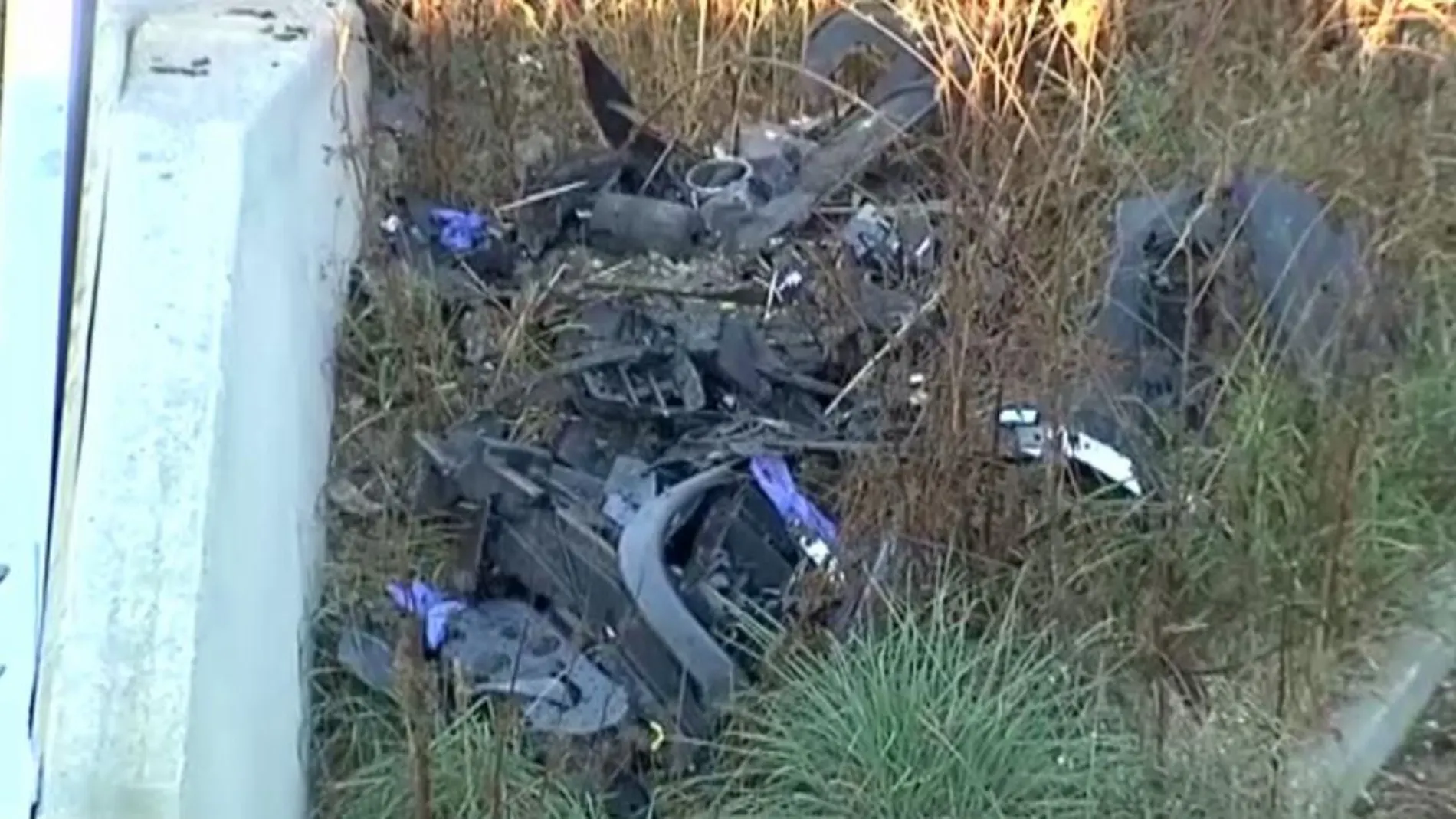 Imagen de los restos de los vehículos implicados