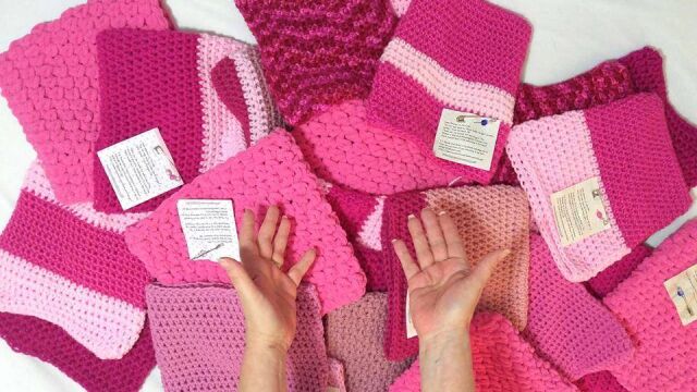 Las participantes llevarán gorros rosas en protesta contra el trato de Trump hacia las mujeres
