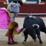 Javier Jiménez se lució con el capote ayer en Valencia