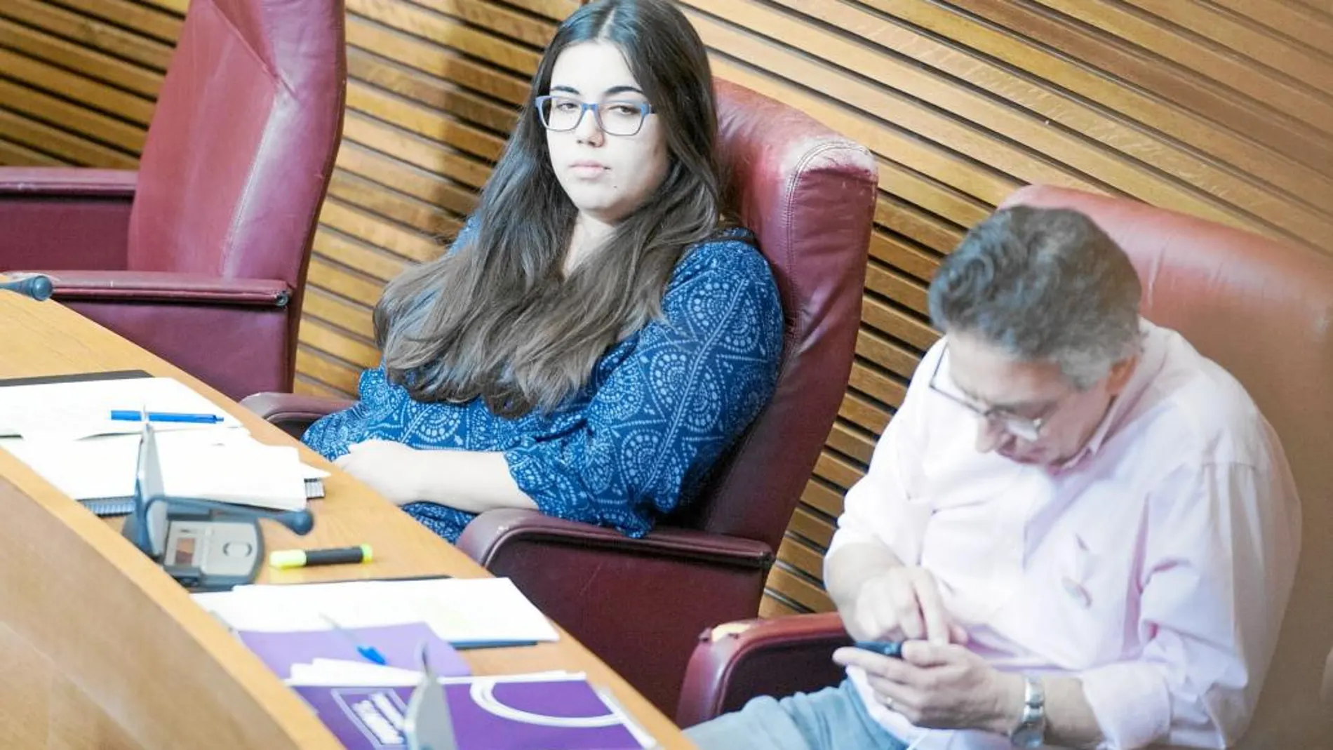 La diputada Peremarch, en una imagen de archivo, ocupa su escaño en el grupo Podemos