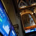 Vista de un panel de la Bolsa que muestra el desarrollo del El IBEX 35