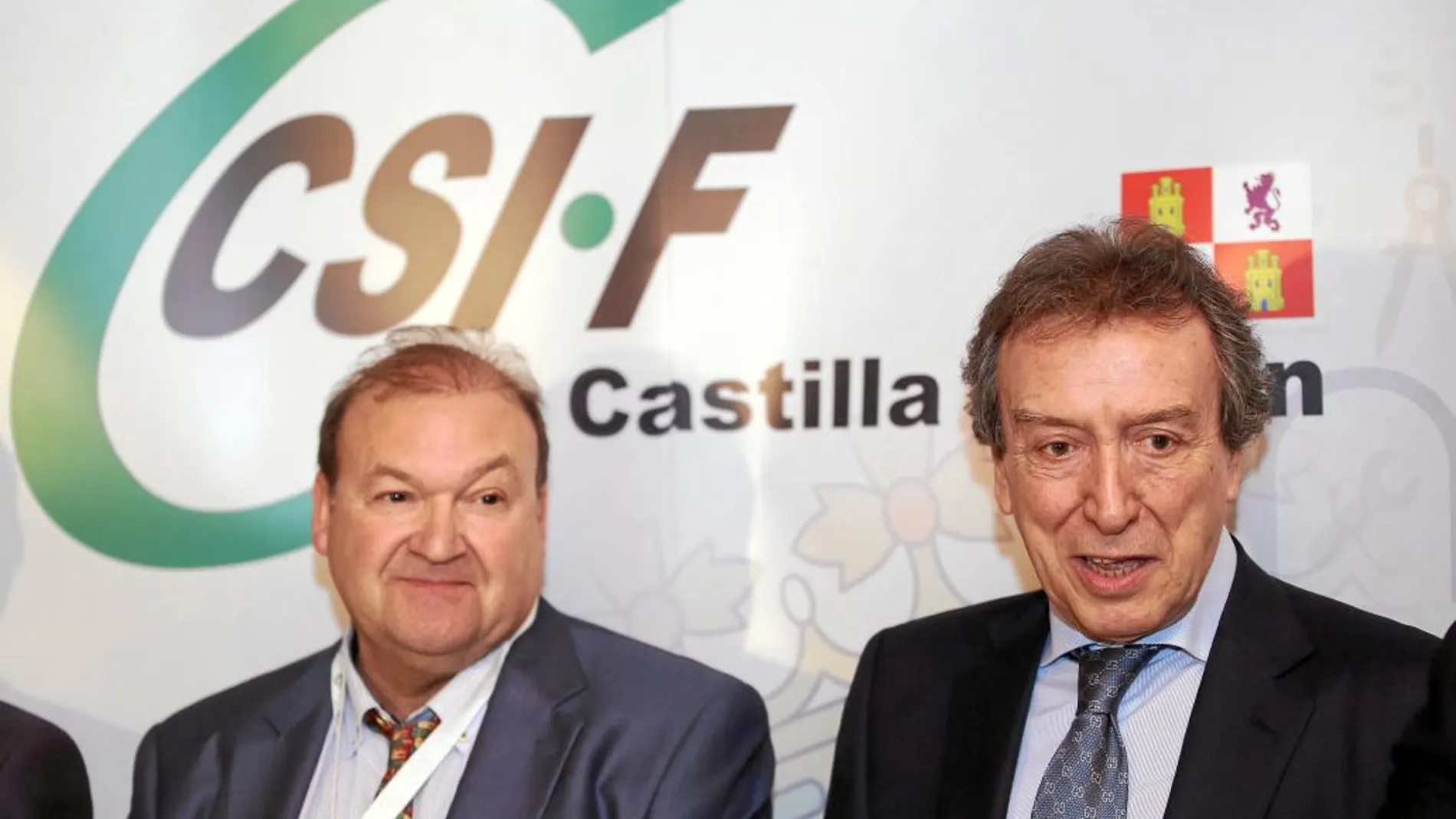 José Antonio de Santiago-Juárez junto al sindicalista Carlos Hernando