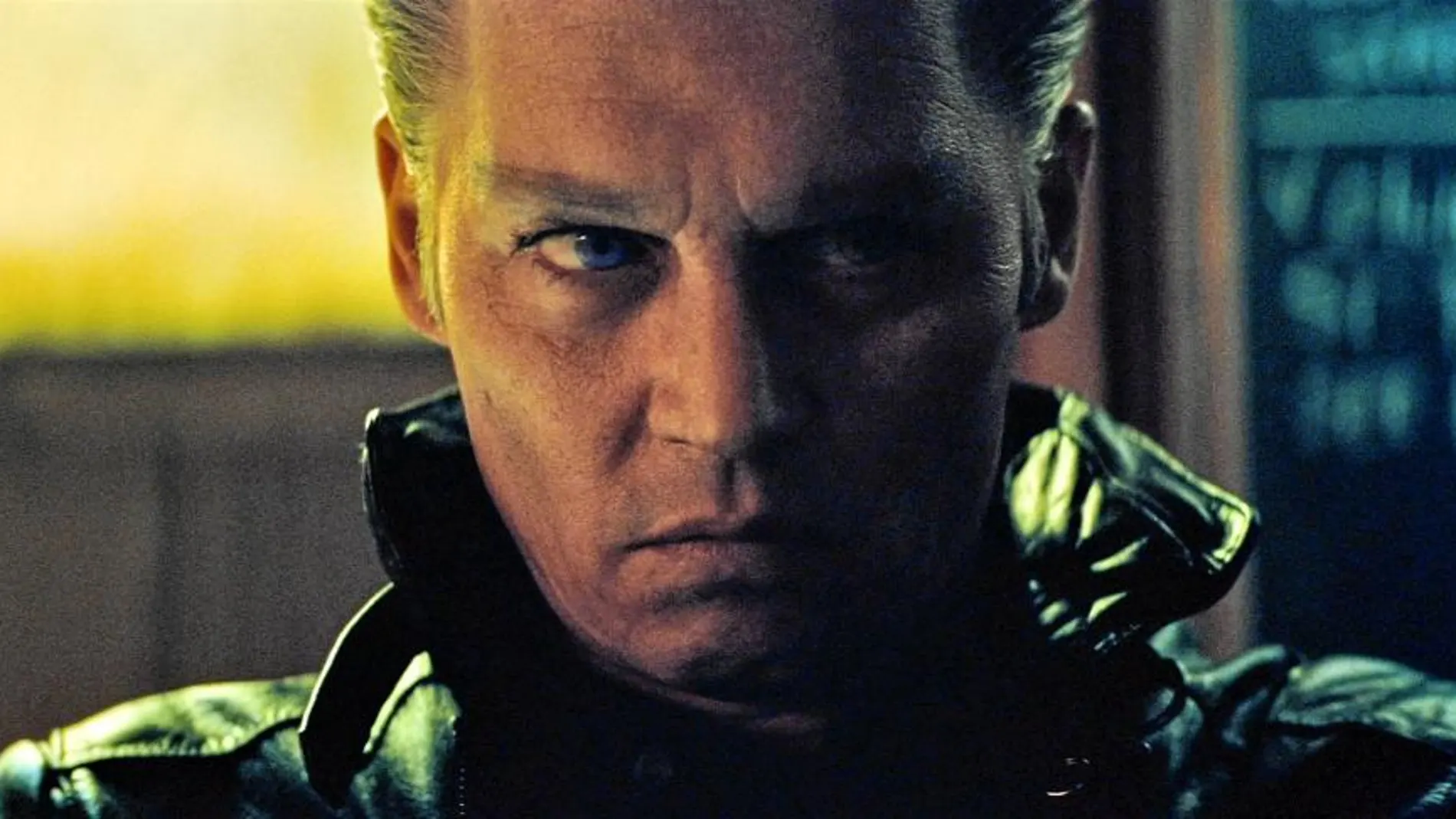 El FBI pacta con el criminal Bulger (interpretado por Johnny Depp) en la cinta «Black Mass»