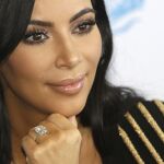 Kim Kardashian, con el anillo valorado en casi cuatro millones de euros que le fue robado