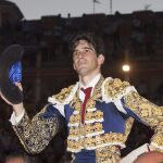 El diestro López Simón sale por la puerta grande tras cortar dos orejas en el cuarto festejo taurino de la Feria de San Julián en Cuenca