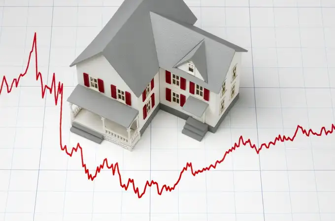 Una hipoteca variable media cuesta hoy un 12 % menos en intereses que una a tipo fijo