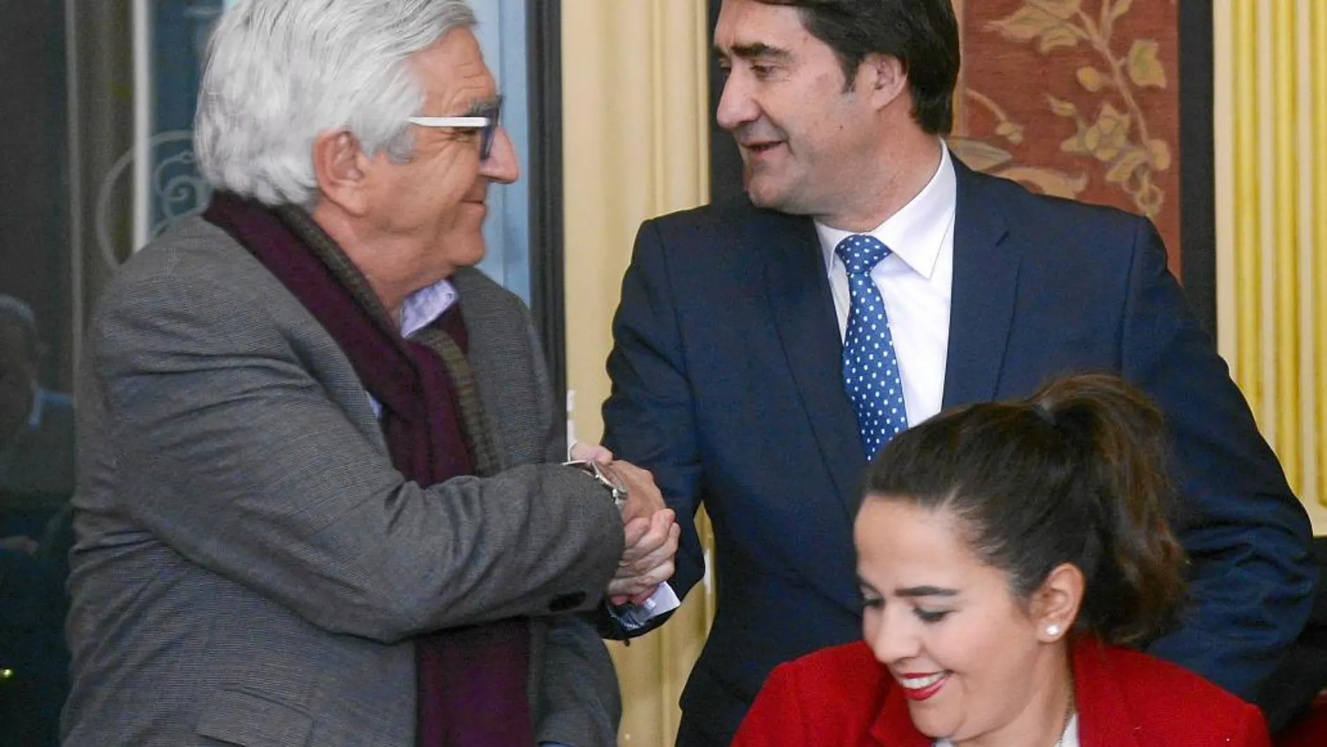 El consejero participa en un consejo de dirección abierto a los ciudadanos en Burgos