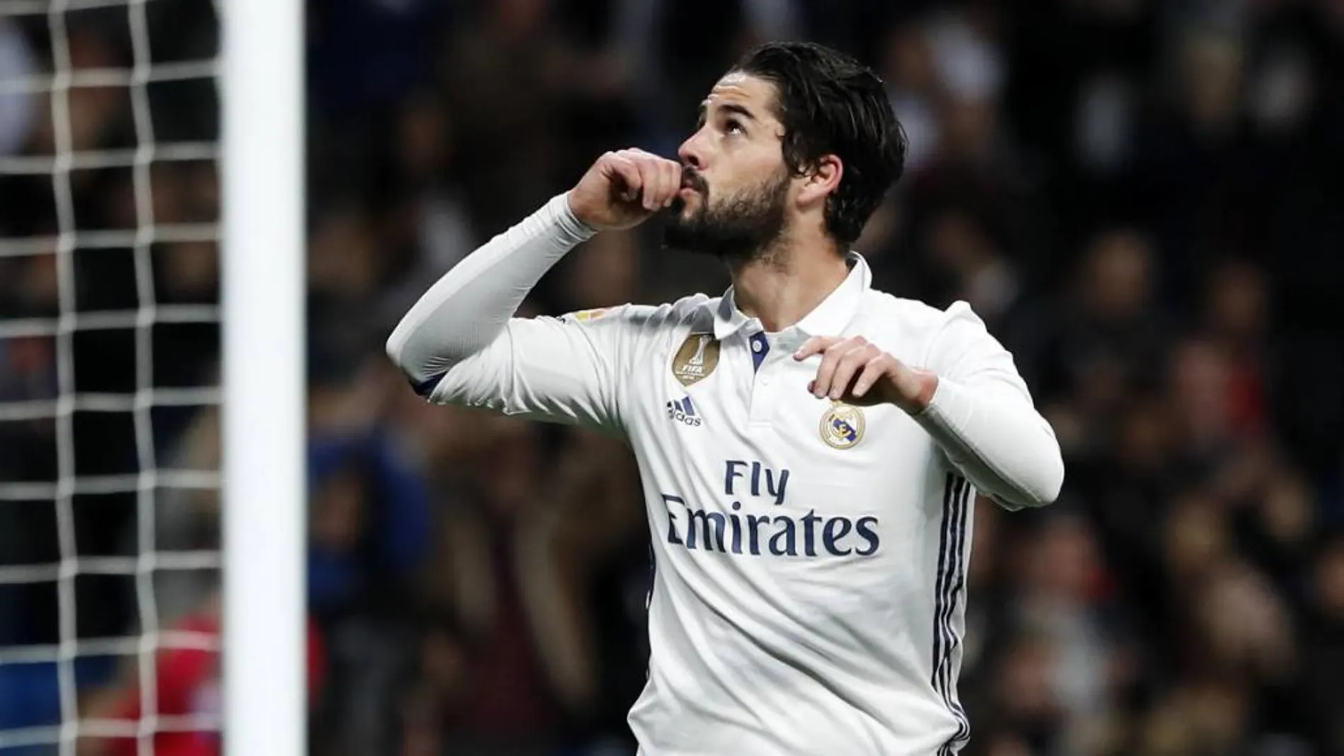 Isco se salva del naufragio