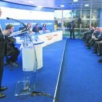 El ministro de Hacienda y Administraciones Públicas, Cristóbal Montoro, durante su intervención ayer en la sede de LA RAZÓN