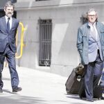 El primogénito del ex presidente catalán Jordi Pujol, saliendo el pasado martes de la Audiencia junto a sus abogados horas antes de ingresar en prisión