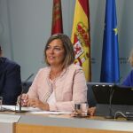 Los consejeros Antonio María Sáez Aguado, Milagros Marcos y Alicia García explican los acuerdos aprobados en el Consejo de Gobierno