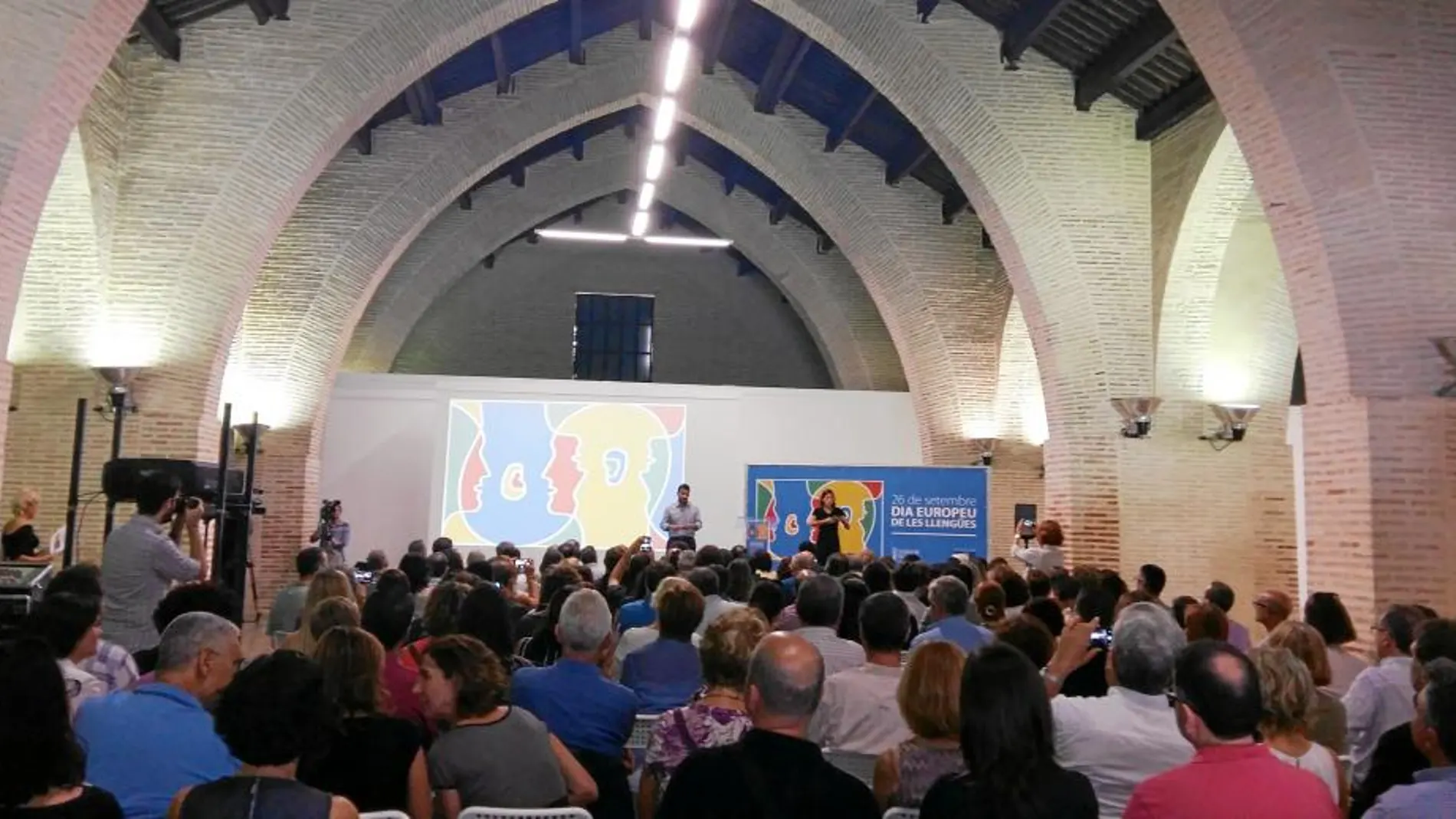 El acto de presentación en Valencia que conmemoraba el Día Europeo de las Lenguas celebrado en las Atarazanas