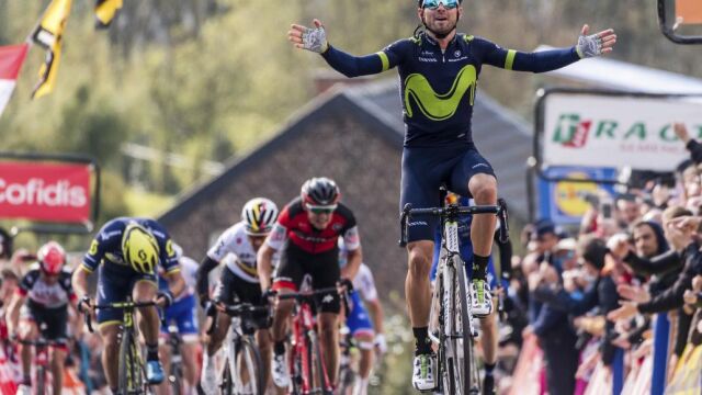 Alejandro Valverde celebrando su triunfo en la Flecha Valona