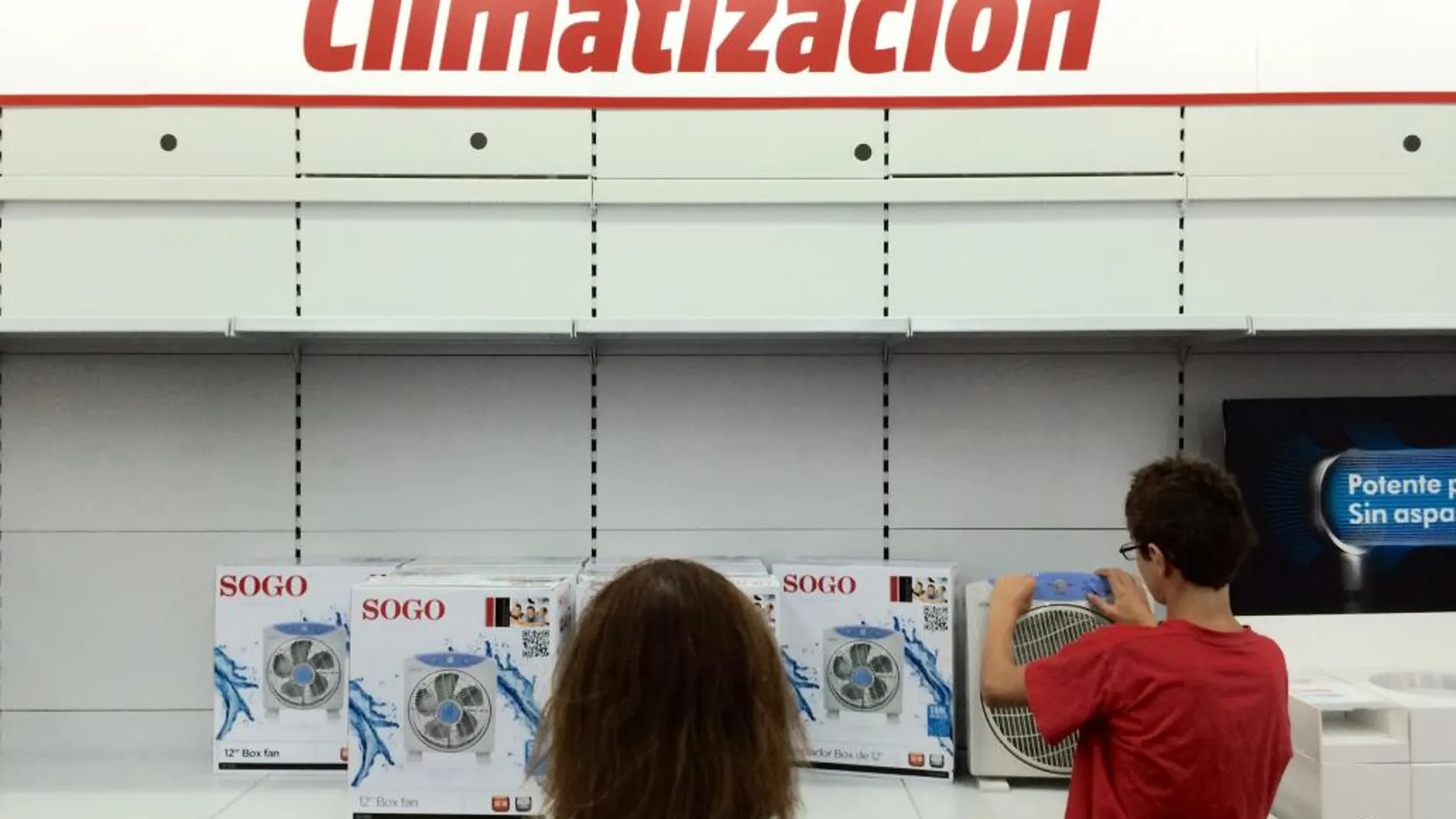 Sólo subieron las ventas de equipamiento para el hogar (0,1 %)