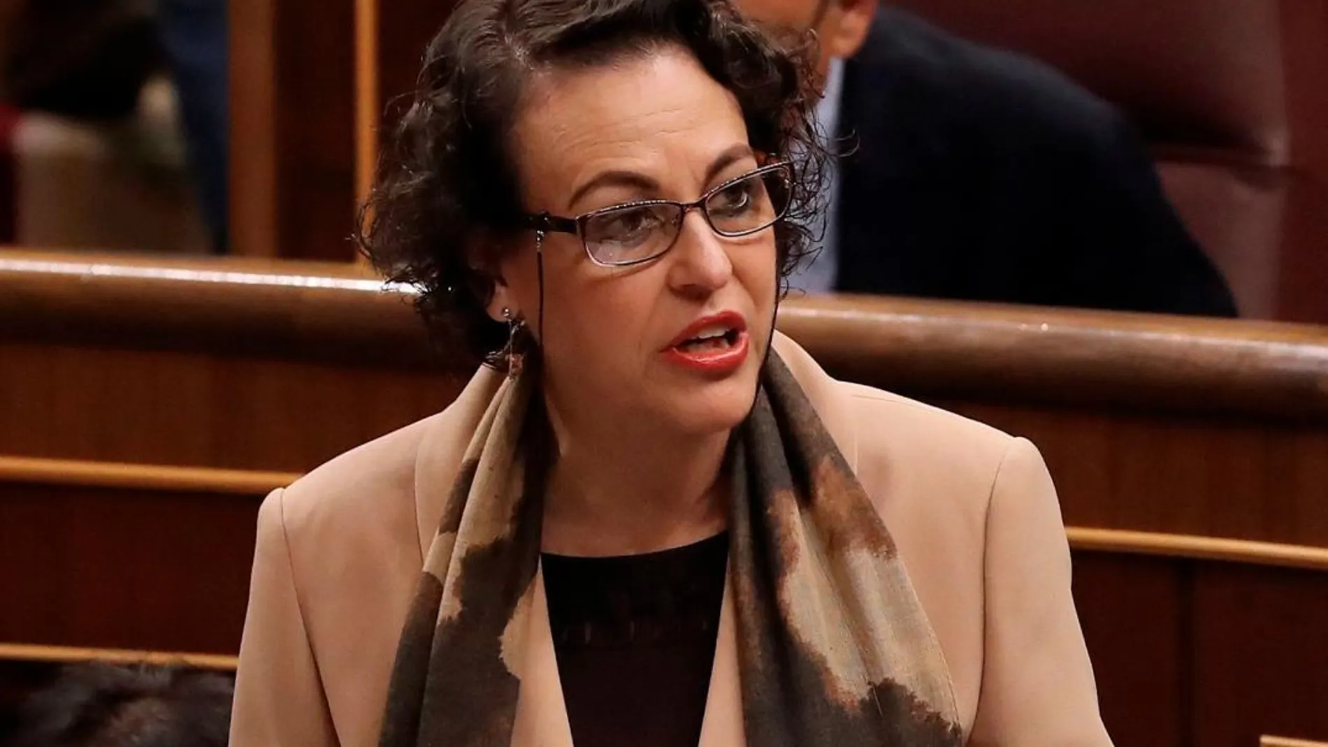 La ministra de Trabajo Magdalena Valerio en la sesión de control al Ejecutivo hoy en el Congreso. EFE/Ballesteros