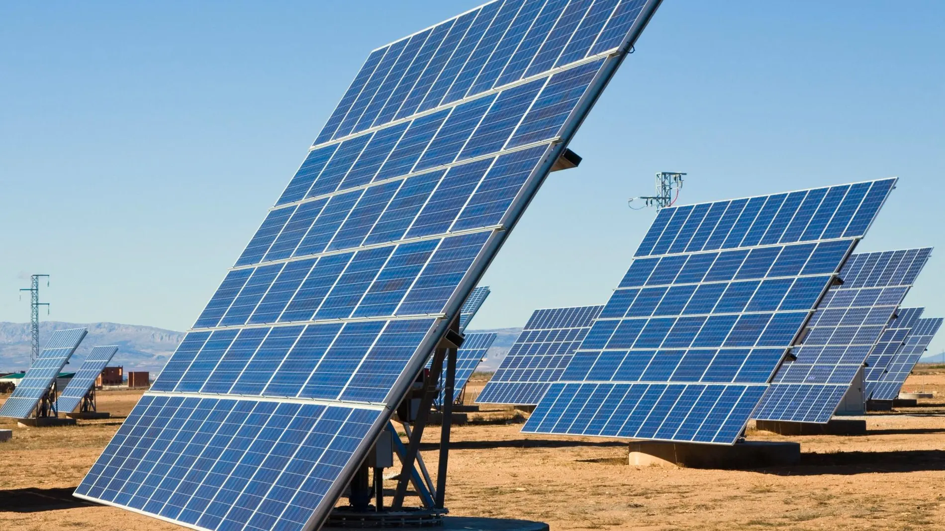 Paneles solares en la Calahorra, en Granada