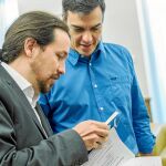 El líder de Podemos, Pablo Iglesias, junto al presidente del Gobierno, Pedro Sánchez / Podemos