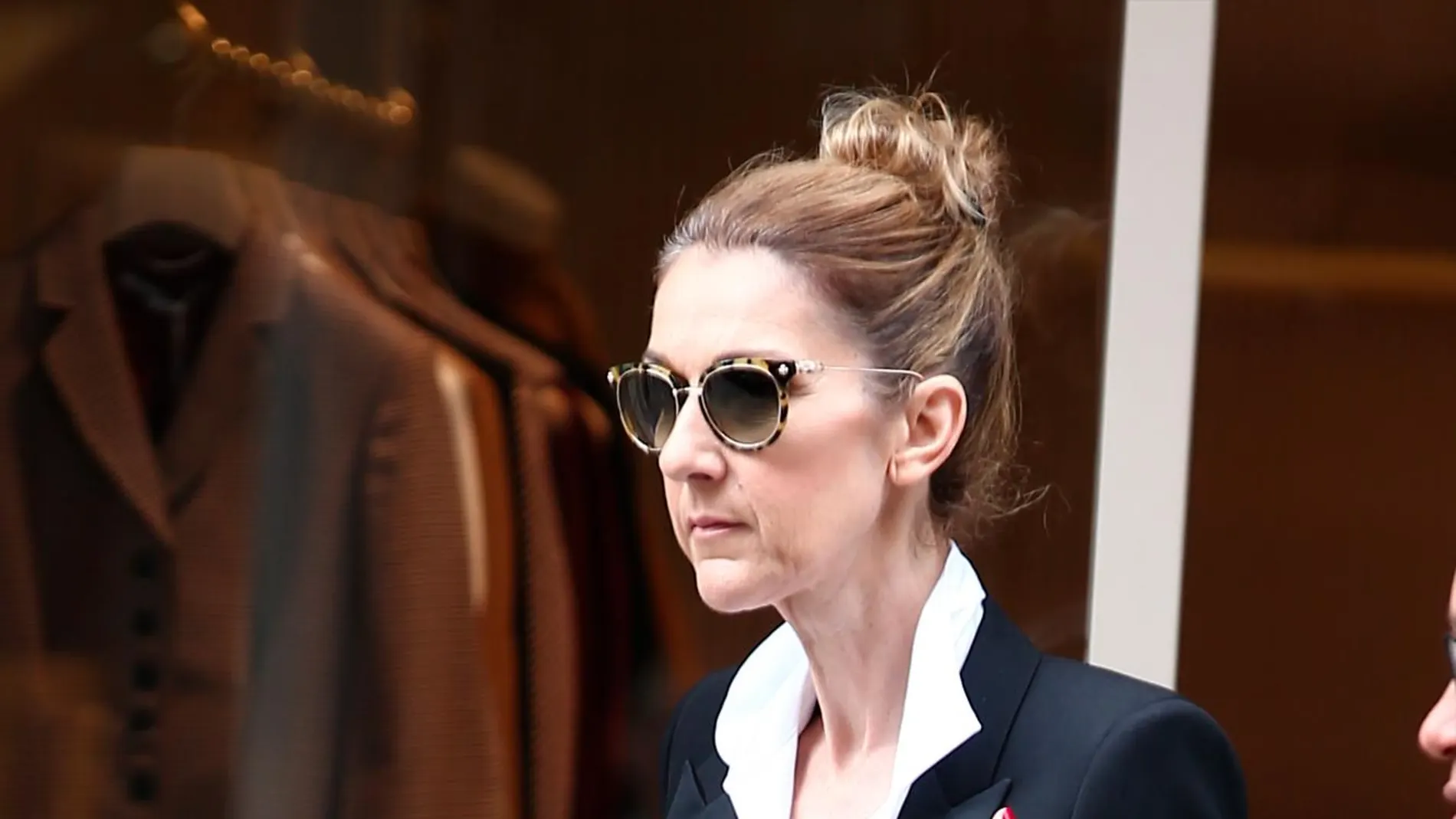 Céline Dion, visiblemente más delgada, en París