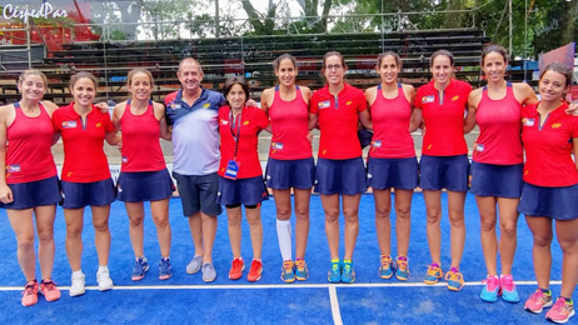 Equipo femenino en la ronda de cuartos