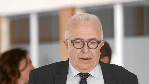 El consejero de Empleo, Empresa y Comercio, José Sánchez Maldonado.