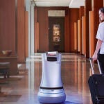 El robot Relay, una realidad en los hoteles