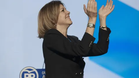 La reelegida presidenta del PP en Castilla-La Mancha en el Congreso que se celebra en el teatro Auditorio de Cuenca.