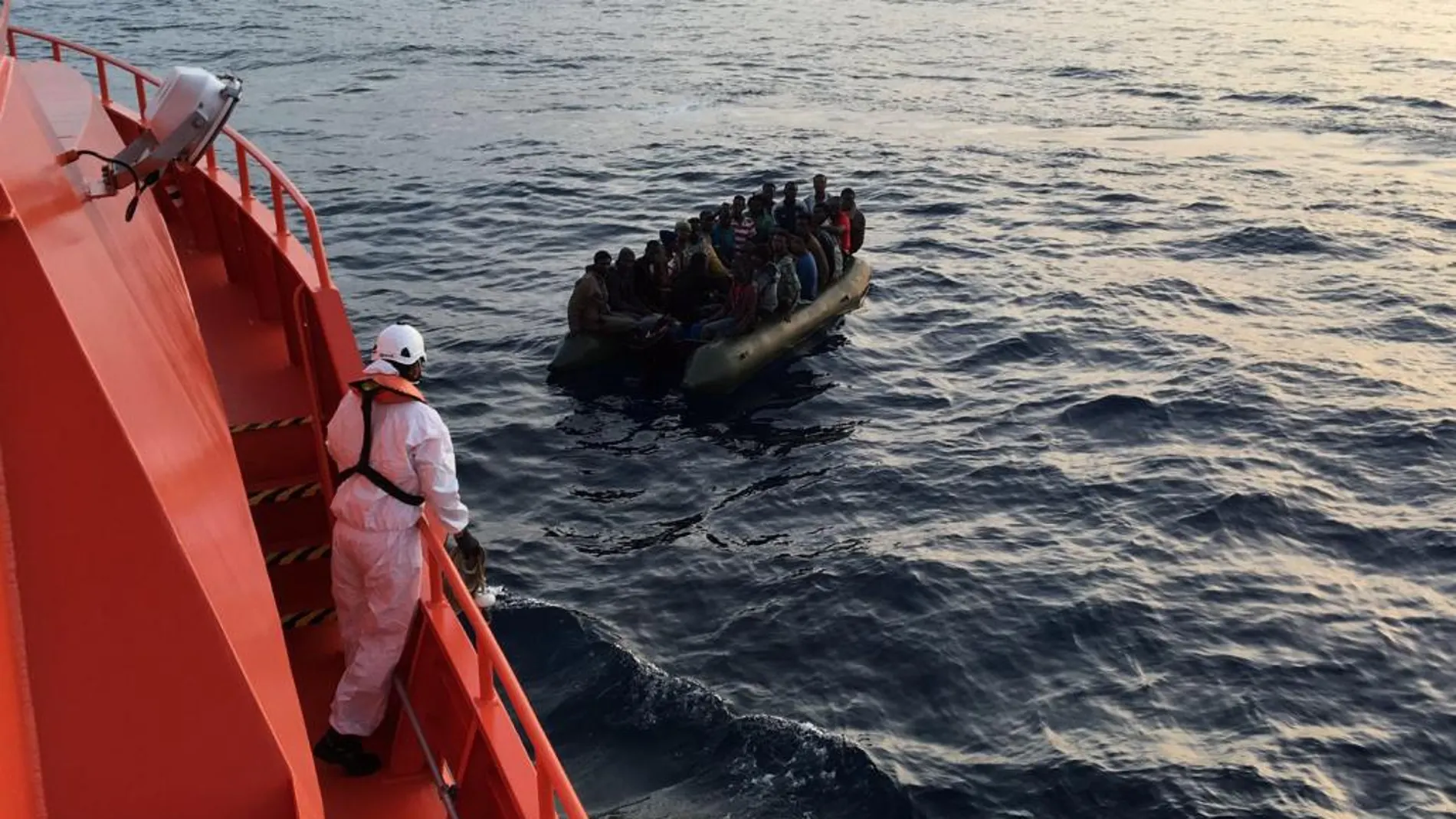 Imagen del rescate de una patera el pasado 31 de enero