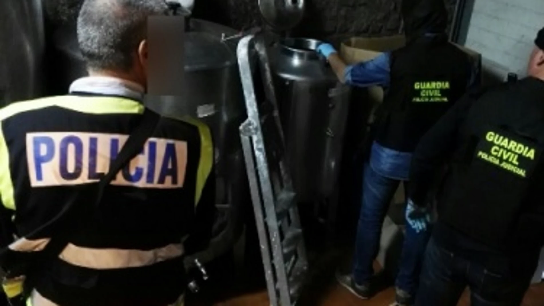 Detenidos ocho narcos colombianos que iban a robar a otros narcos gallegos