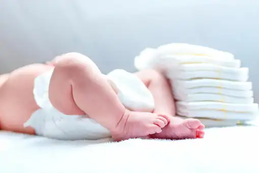 Estrasburgo juzga discriminatorio el sistema que prima el apellido paterno sobre el de la madre Estrasburgo juzga discriminatorio el sistema que prima el apellido paterno sobre el de la madre