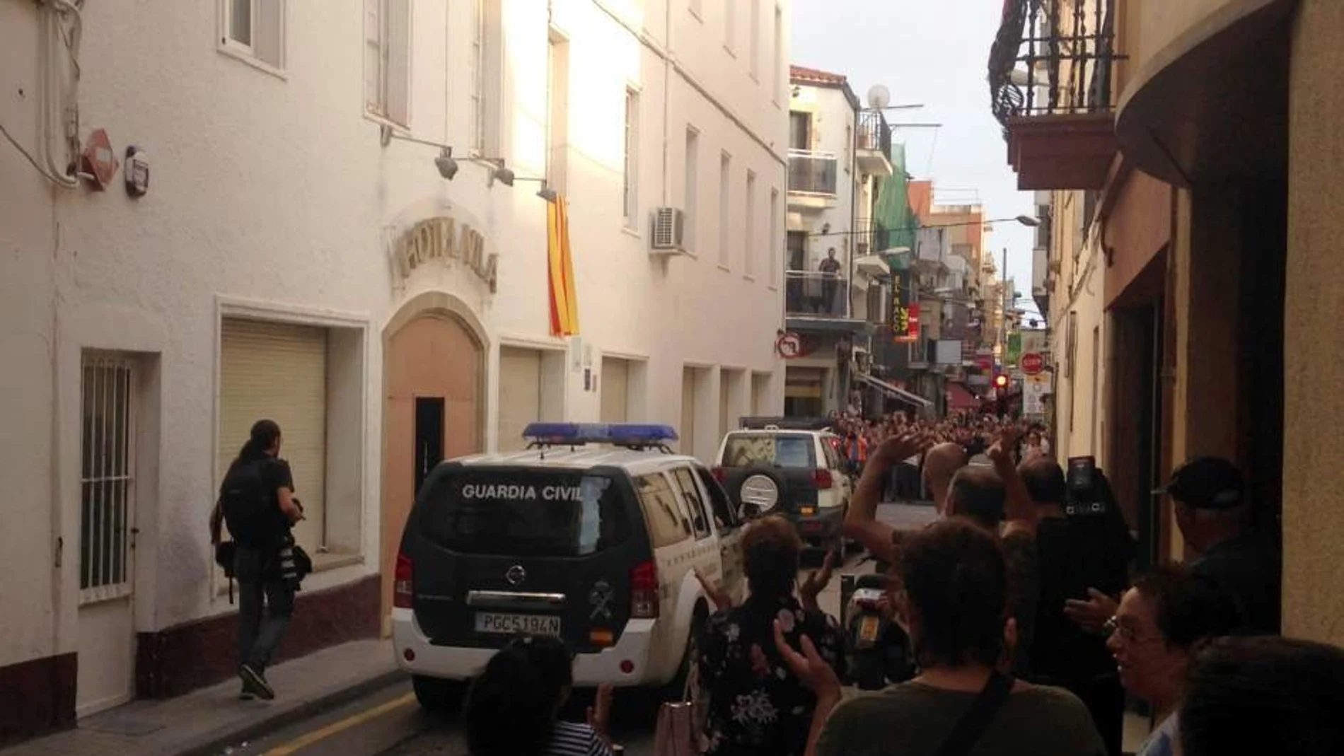 Protestas contra la Guardia Civil en su hotel tras el 1-O
