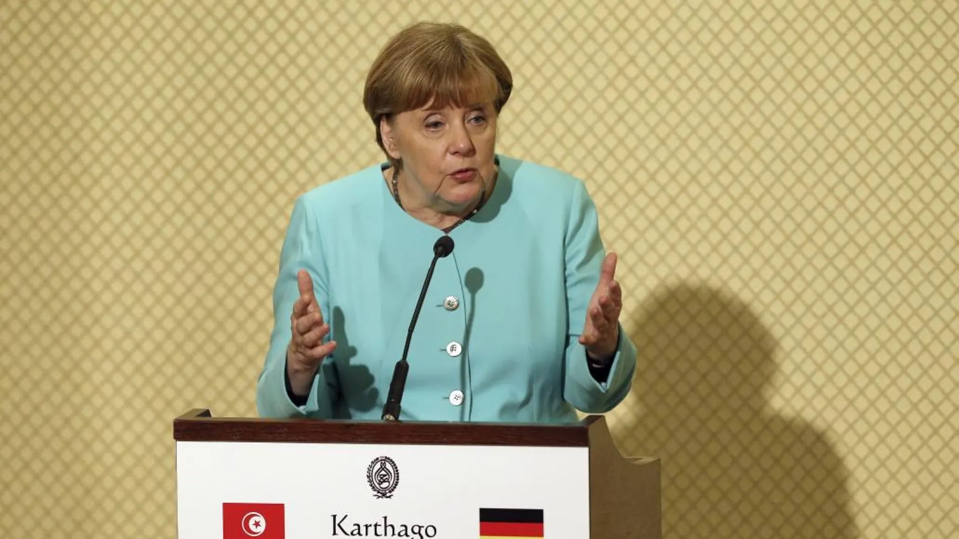 La canciller alemana, Angela Merkel, durante su visita a Túnez.