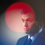 El secretario general del PSOE, Pedro Sánchez, busca dar rienda suelta a su enfado en la réplica al discurso de Rajoy