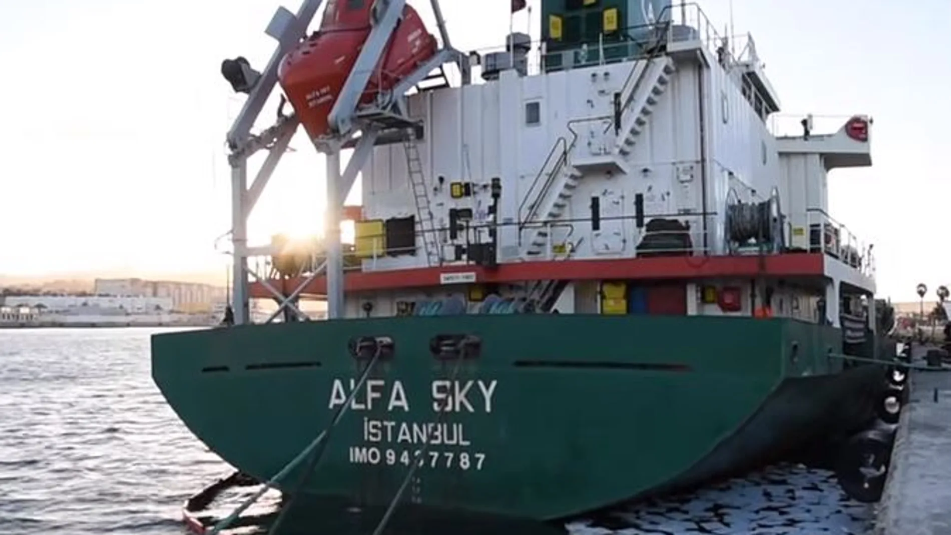 Imagen del buque Alfa Sky