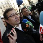 El presidente de la Junta de Extremadura, Guillermo Fernández Vara, en declaraciones a los medios.
