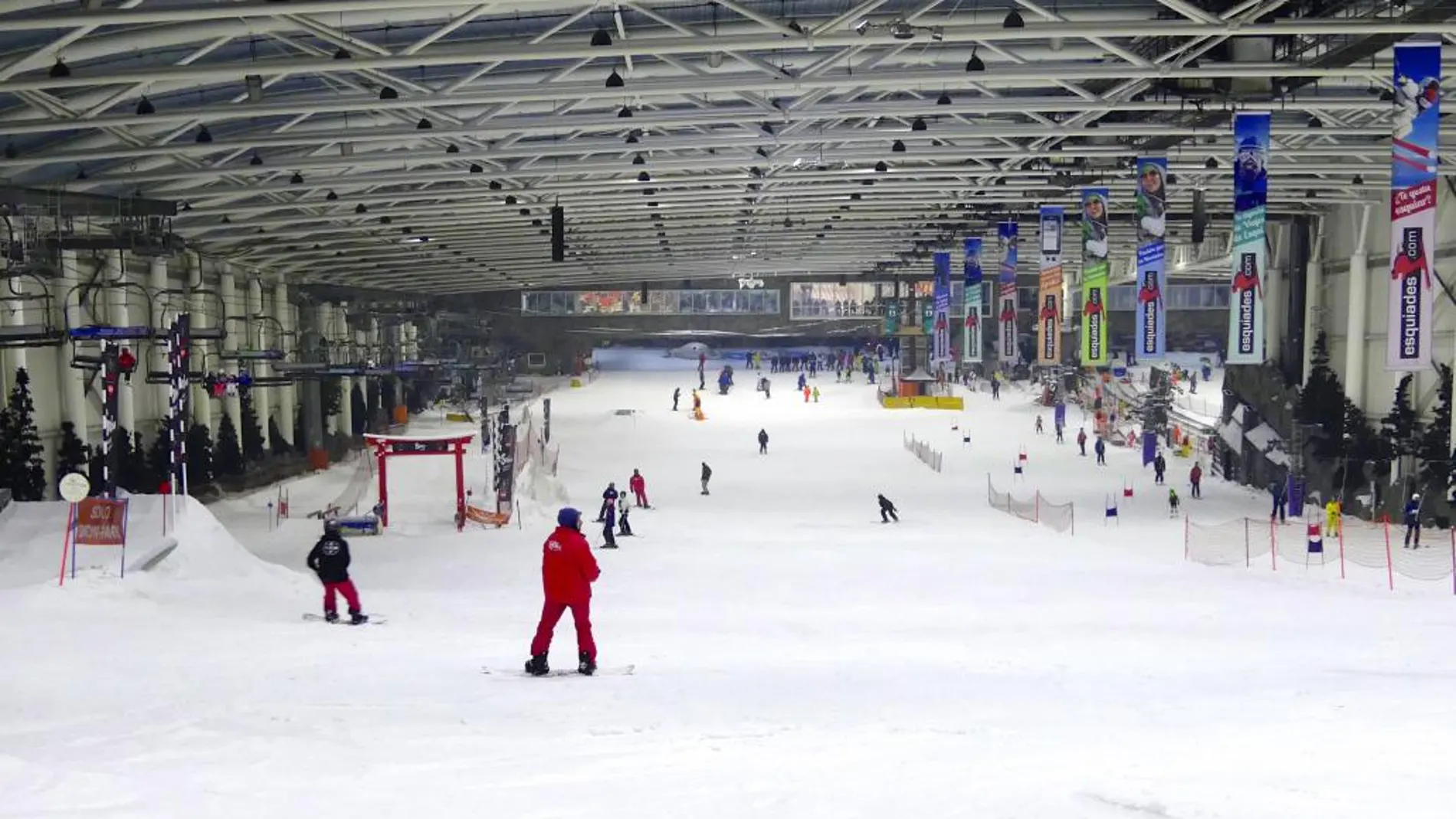 SnowZone, la pista de esquí cubierta de Madrid