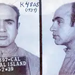 Imagen de una de las fichas policiales del mafioso que dominó Chicago en las décadas de los veinte y los treinta