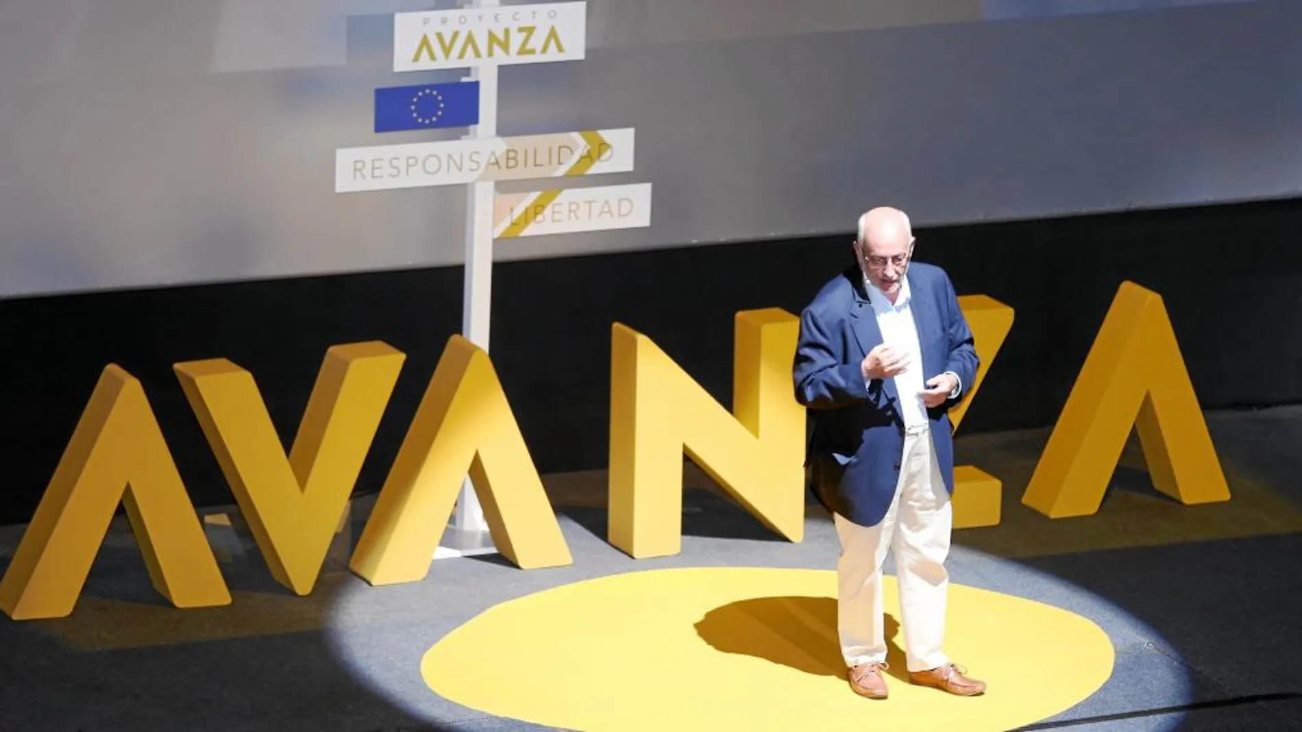 Benigno Blanco, promotor del Proyecto Avanza, ayer en la presentación del partido en el cine Capitol de Madrid