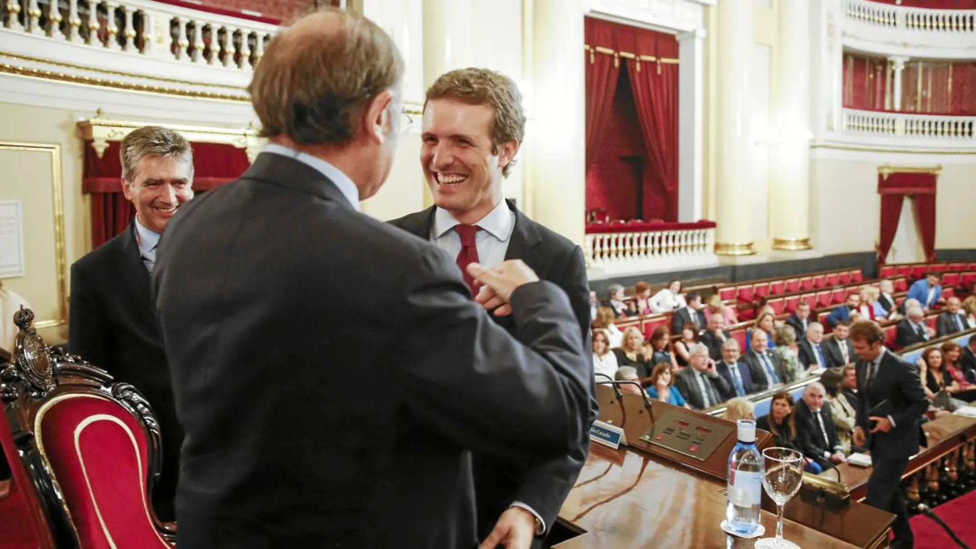 Pablo Casado junto a Pío García Escudero e Ignacio Cosidó en el Senado / Foto: Javier Fdez. Largo