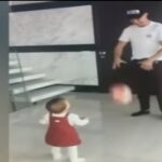 El vídeo en que Ronaldo sí juega al balón con su hija