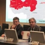 El ministro del Interior, Juan Ignacio Zoido, junto al representante especial de la Unión Europea para el Sahel, Ángel Losada, en la presentación del proyecto GAR-SI Sahel