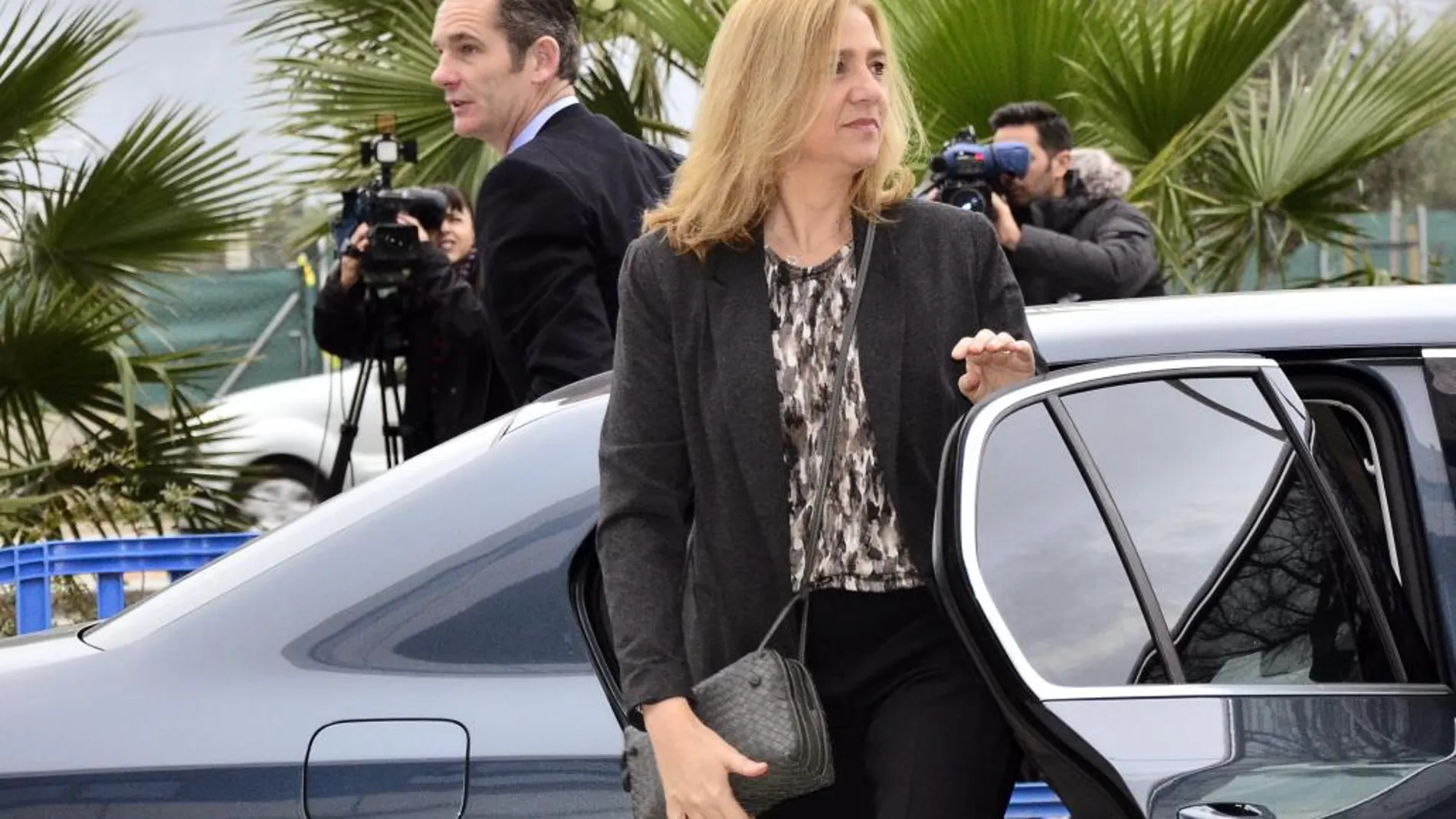 La infanta Cristina y su marido Iñaki Urdangarin a la llegada a la Escuela Balear de la Administración Pública (EBAP).