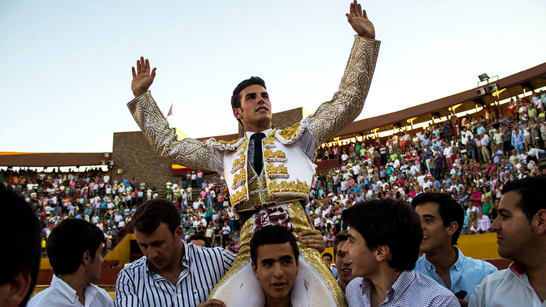 Fernando Adrián en la tarde de su alternativa, en imagen de archivo